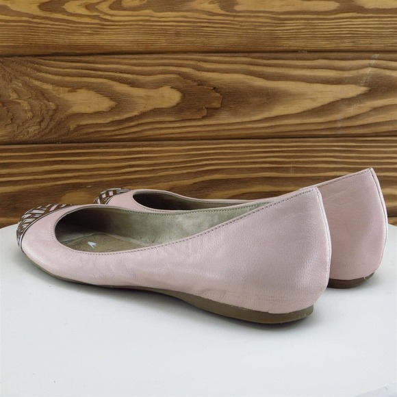 BCBGeneration Size 6 Flat Shoes Pink Leather Women M - Picture 9 of 12